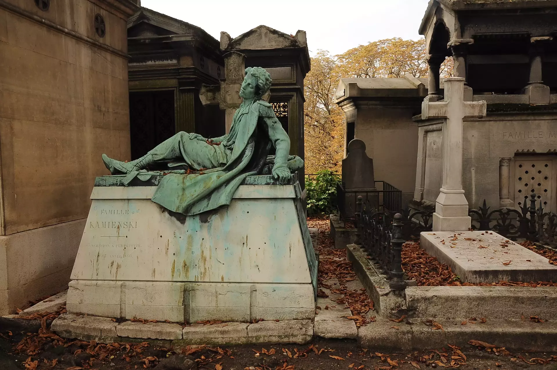 père lachaise cemetery - 22