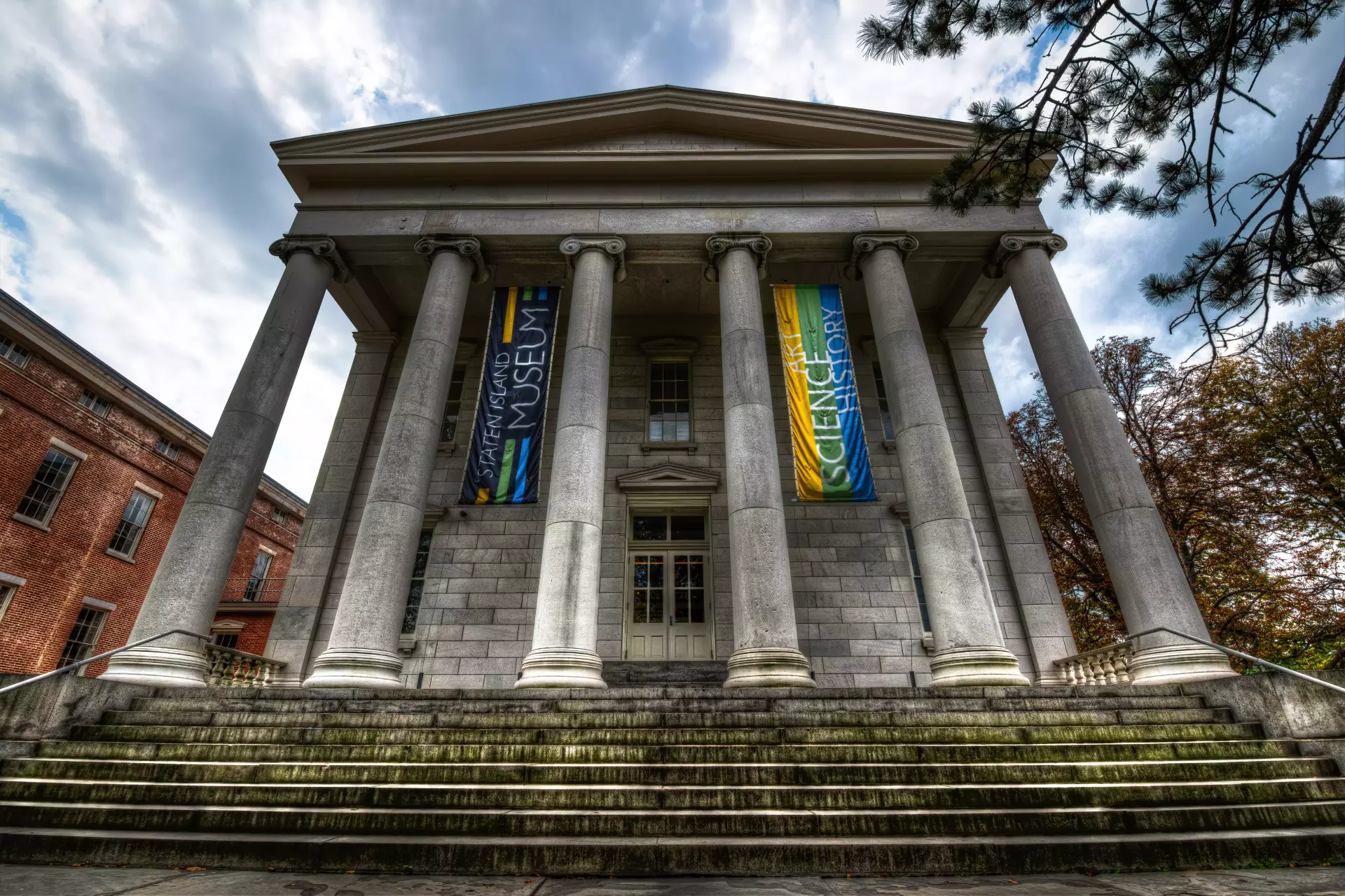 dakota building - 15