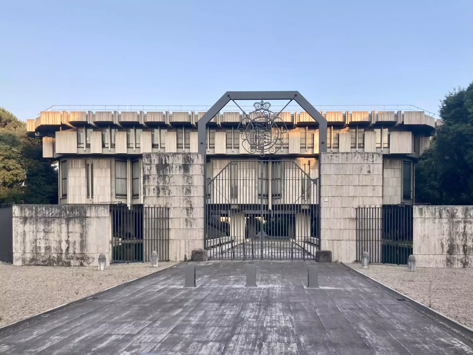 temple of antoninus and faustina - 6